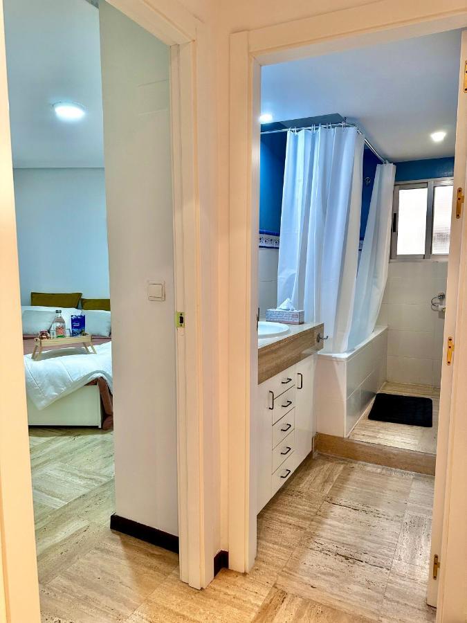 Moderna Habitacion En El Corazon De Alicante Luaran gambar