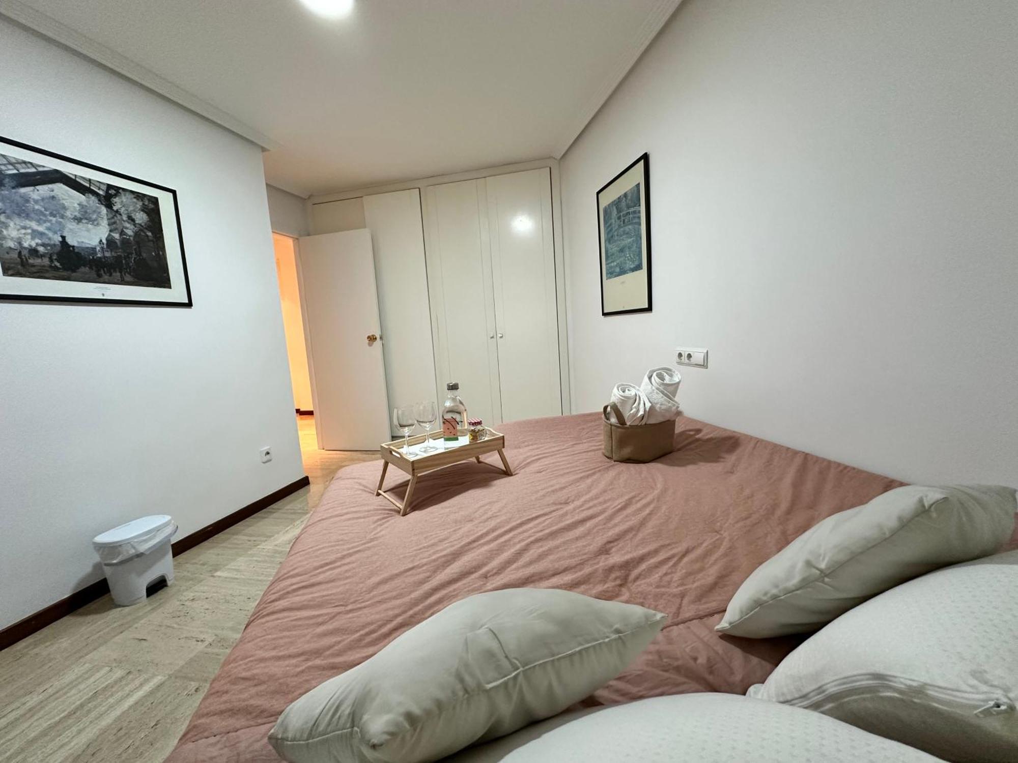 Moderna Habitacion En El Corazon De Alicante Luaran gambar