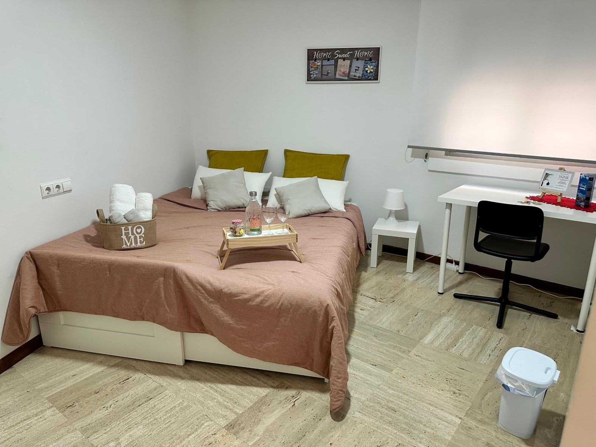Moderna Habitacion En El Corazon De Alicante Luaran gambar